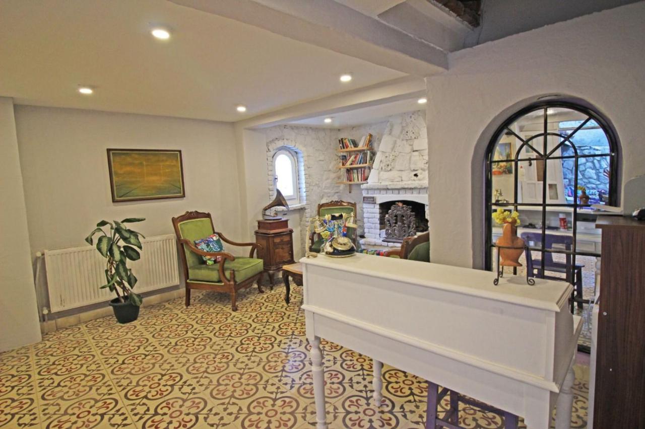 Eflatun Konuk Evi Hotel Çanakkale Luaran gambar